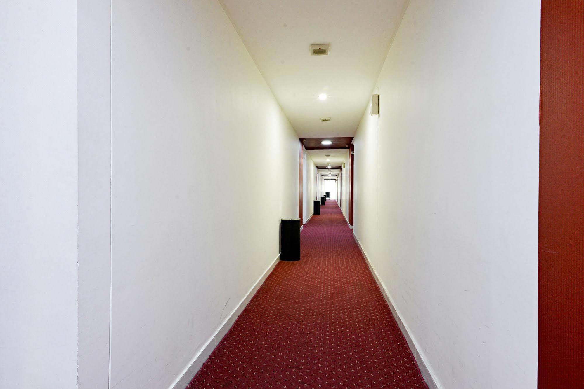 Zen Rooms Basic Tangerang Aeropolis المظهر الخارجي الصورة