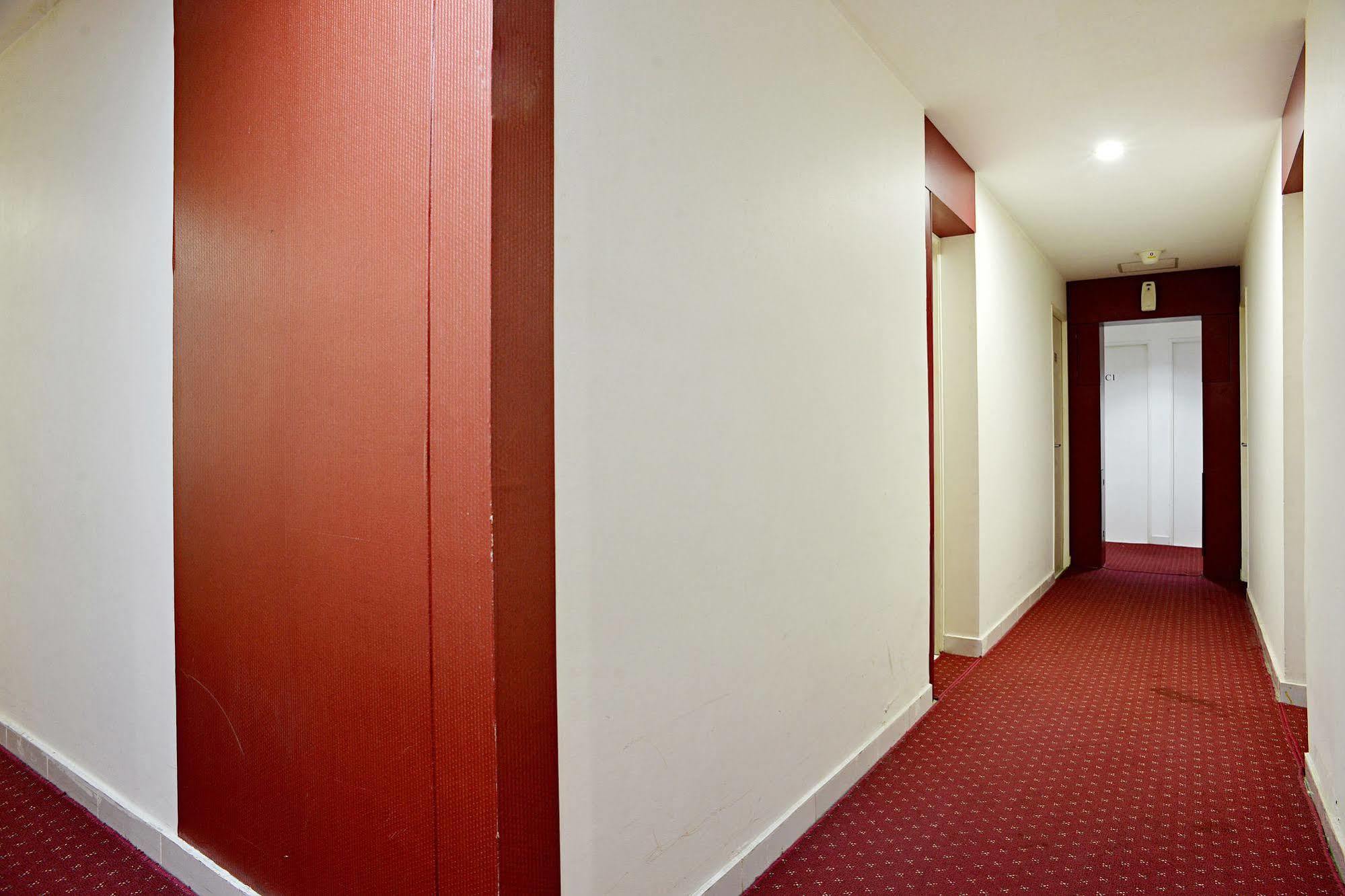 Zen Rooms Basic Tangerang Aeropolis المظهر الخارجي الصورة