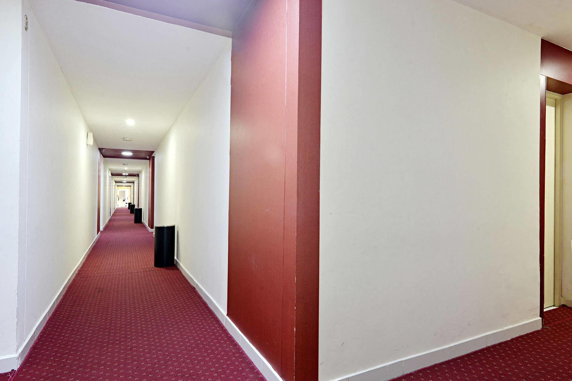 Zen Rooms Basic Tangerang Aeropolis المظهر الخارجي الصورة